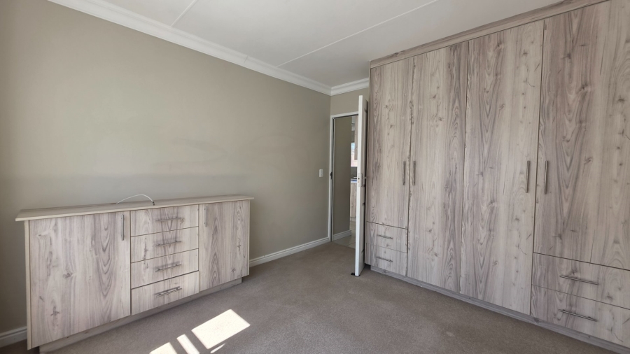 2 Bedroom Property for Sale in Groenkloof Retirement Village Western Cape